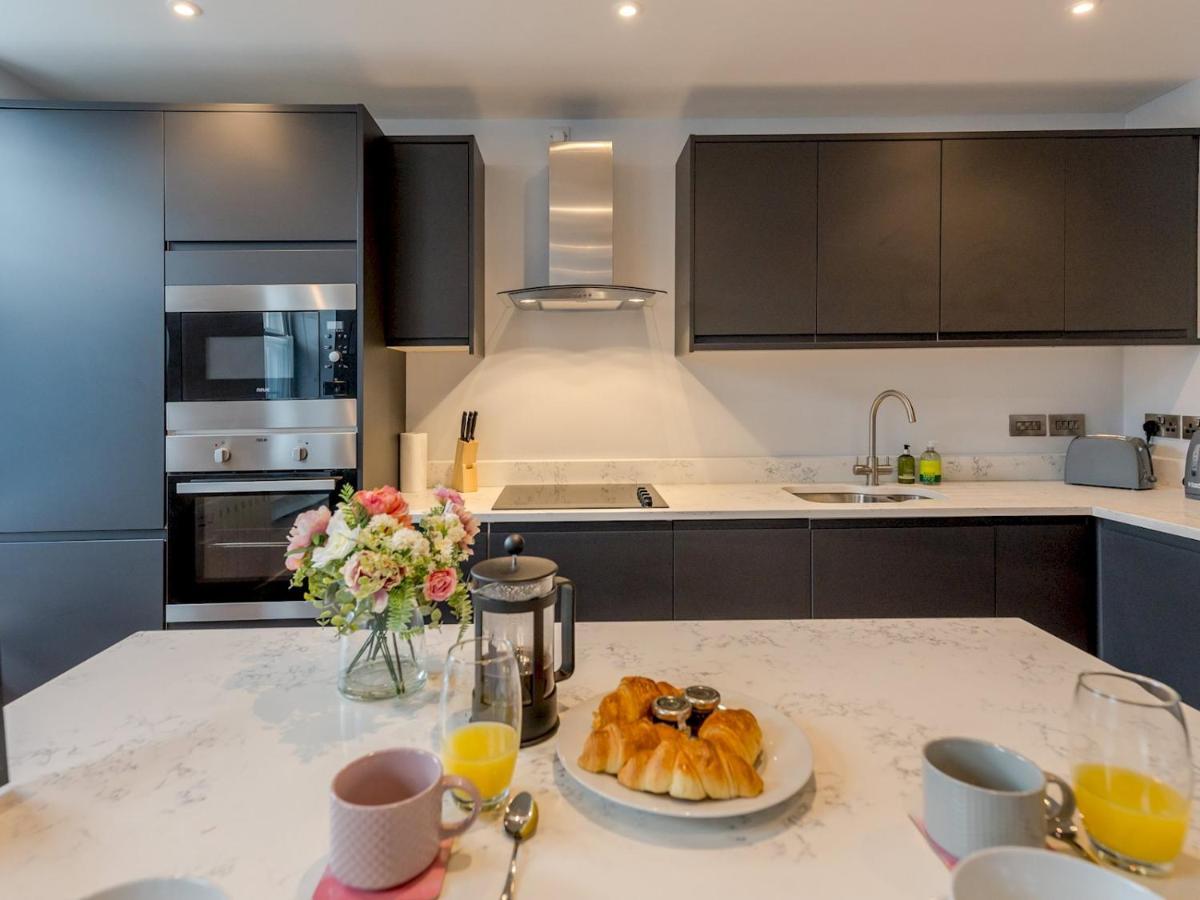 Pass The Keys 5A One Bedroom Modern Town Centre Apartment Шрусбери Экстерьер фото